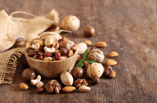 Các loại hạt giàu dinh dưỡng tốt cho sức khỏe người cao tuổi
