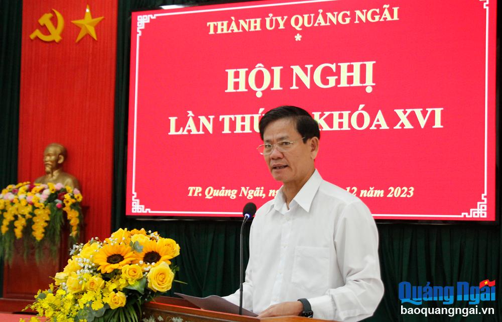 Bí thư Thành ủy Ngô Văn Trọng phát biểu tại hội nghị.