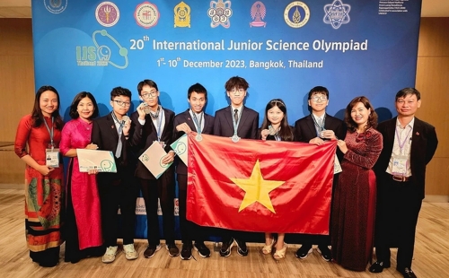 Sáu học sinh Hà Nội giành huy chương Olympic Khoa học trẻ quốc tế