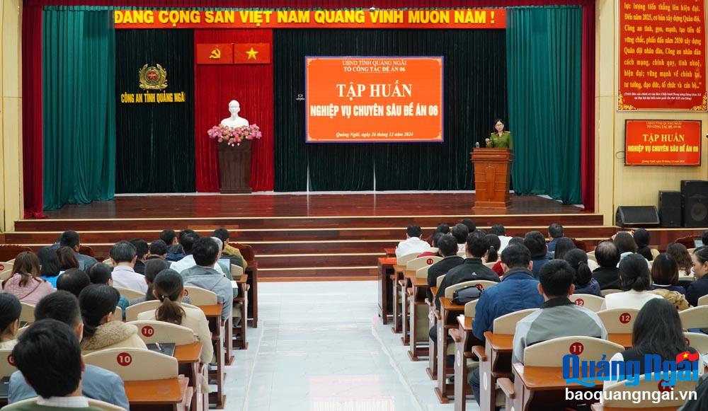 Quang cảnh lớp tập huấn.