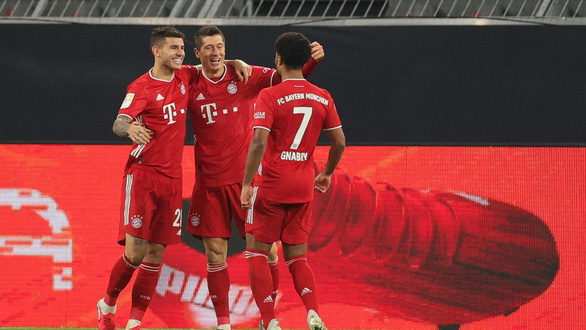 Niềm vui của các cầu thủ Bayern - Ảnh: GETTY IMAGES