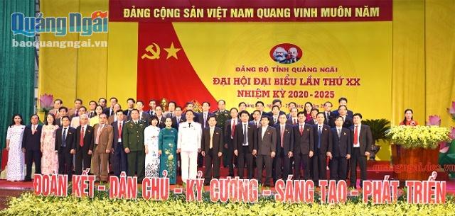 Ban Chấp hành Đảng bộ tỉnh khóa XX ra mắt tại Đại hội.