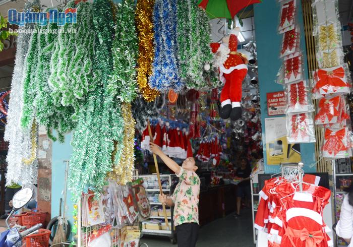 Hàng Việt chiếm ưu thế trong mùa Giáng sinh