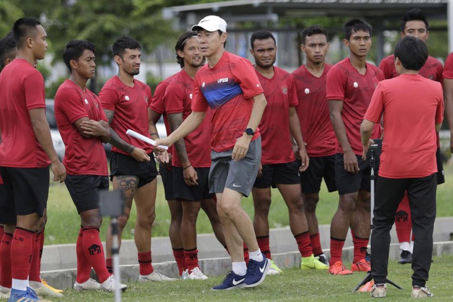 U19 Indonesia của HLV Shin Tae Yong lỡ cơ hội dự U20 World Cup vào năm sau.
