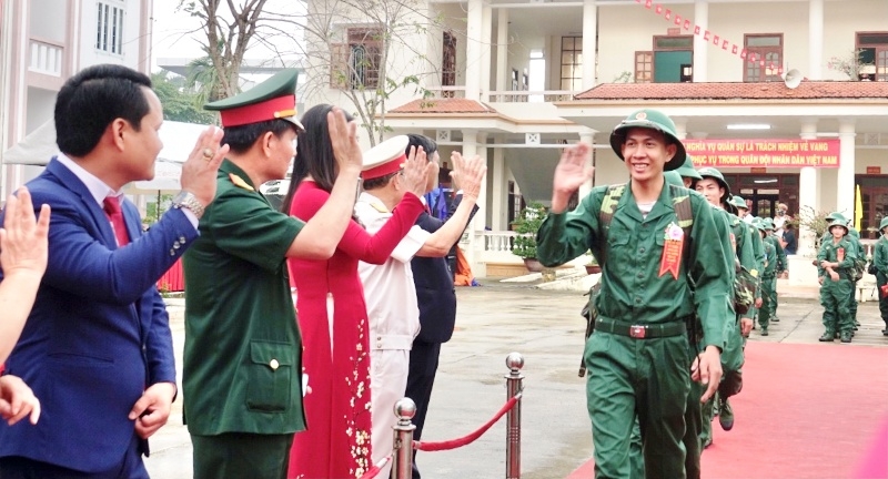 Video: Thanh niên Quảng Ngãi sẵn sàng lên đường nhập ngũ
