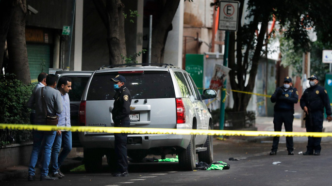 Cảnh sát Mexico phong toả hiện trường một vụ án. Ảnh minh hoạ: AP
