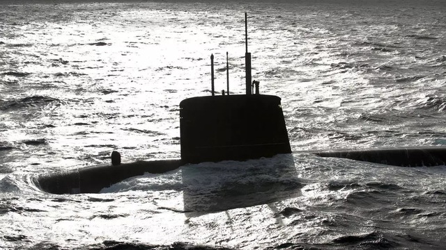 Tàu ngầm hạt nhân Pháp bất ngờ tuần tra Biển Đông