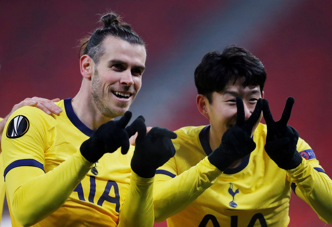 Gareth Bale bùng nổ bên cạnh Son Heung-min.