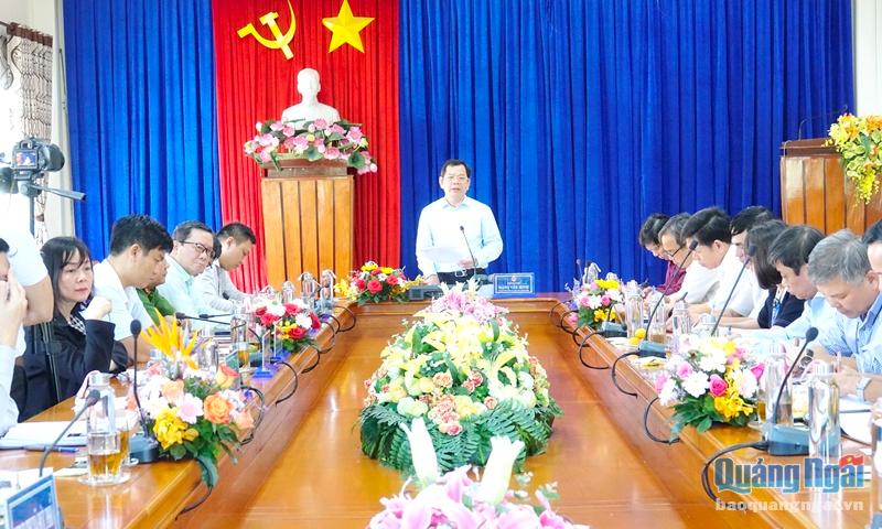 Chủ tịch UBND tỉnh Đặng Văn Minh làm việc với Sở GTVT