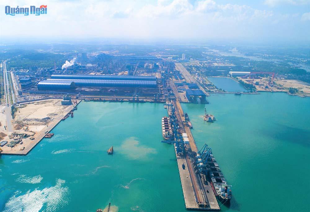 Khu liên hợp sản xuất gang thép Hòa Phát Dung Quất và Cảng biển Hòa Phát Dung Quất