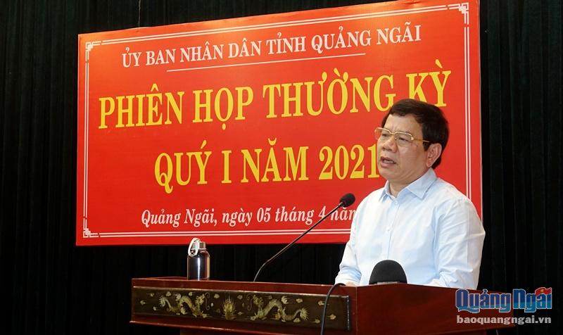 Chủ tịch UBND tỉnh Đặng Văn Minh phát biểu kết luận phiên họp