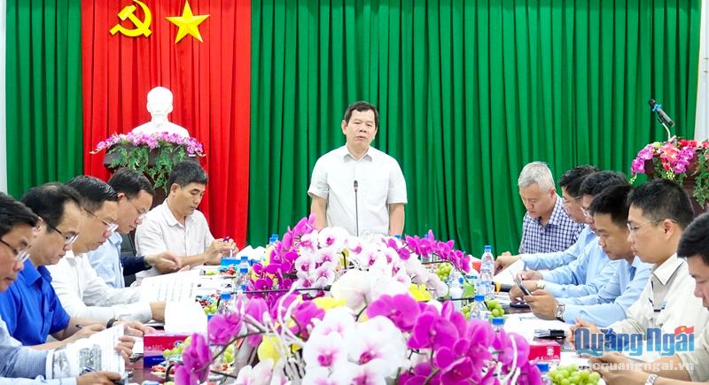 Chủ tịch UBND tỉnh Đặng Văn Minh phát biểu kết luận buổi làm việc
