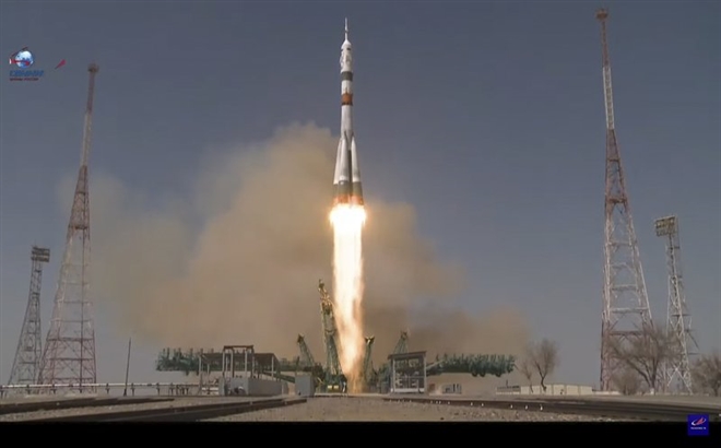 Nhóm phi hành gia Nga, NASA phóng thành công lên Trạm Vũ trụ Quốc tế (ISS) để thực hiện nhiệm vụ. (Ảnh: AP)