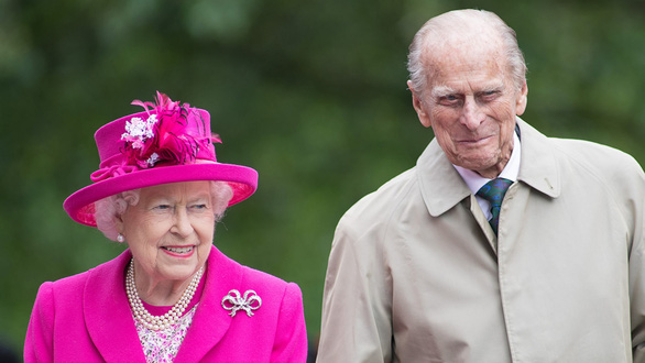 Nữ hoàng Anh Elizabeth II và chồng bà, Hoàng thân Philip - Ảnh: GETTY IMAGE