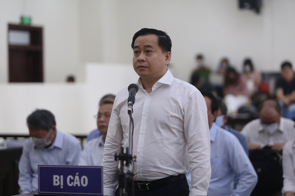 Phan Văn Anh Vũ trong một phiên tòa.