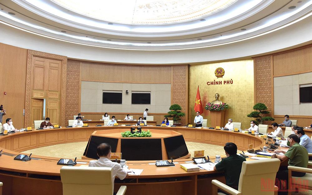 Thủ tướng Phạm Minh Chính phát biểu tại phiên họp Hội đồng Thi đua - Khen thưởng Trung ương. (Ảnh: TRẦN HẢI)
