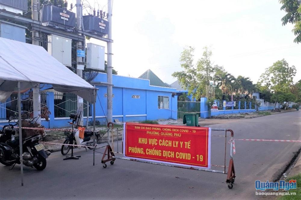 Công ty TNHH Hải Anh ở KCN Quảng Phú đang được phong tỏa để kiểm soát nguồn lây