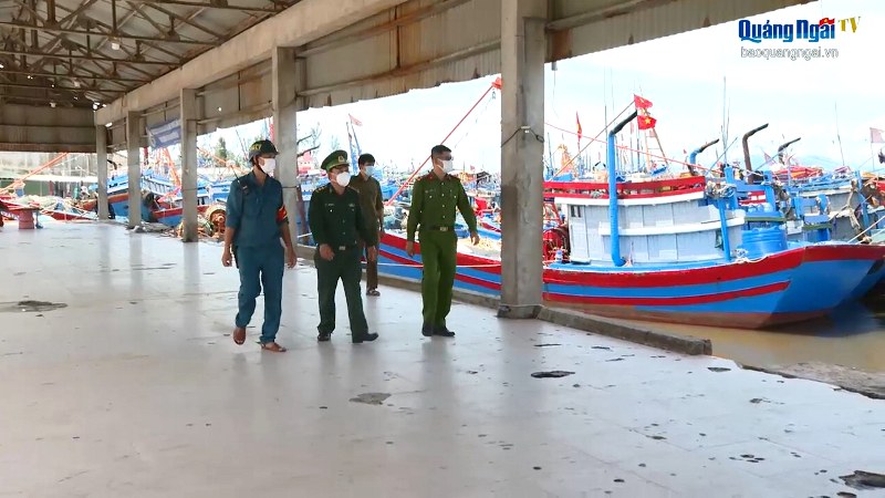 Video: Tuyên truyền người dân chấp hành quy định tạm dừng hoạt động cảng cá