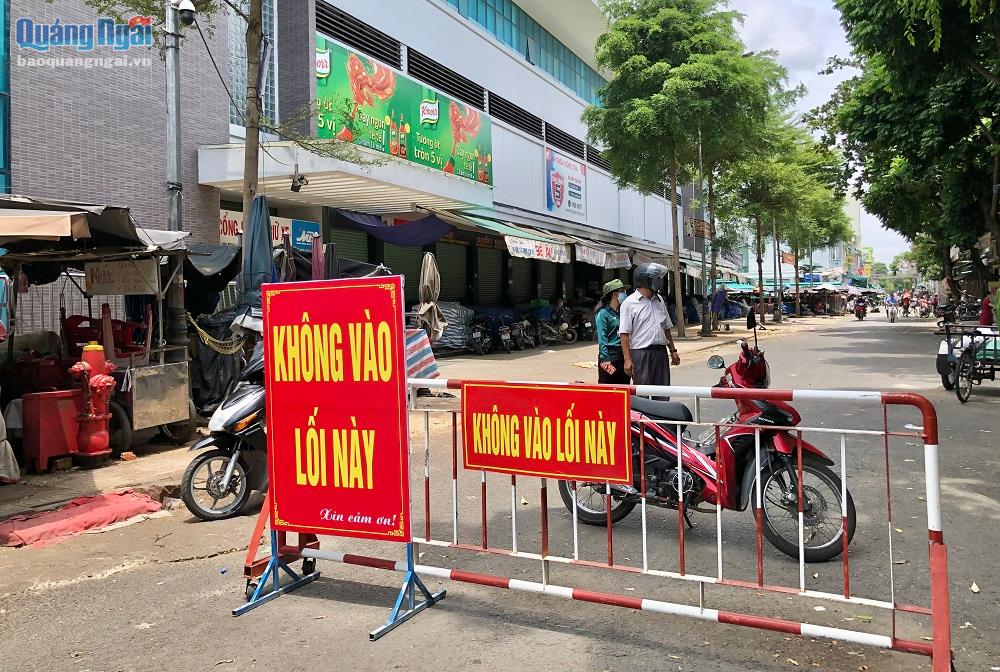 Khu vực chợ Quảng Ngãi sẽ tạm thời đóng cửa trong 4 ngày tới để triển khai các biện pháp phòng, chống dịch khẩn cấp