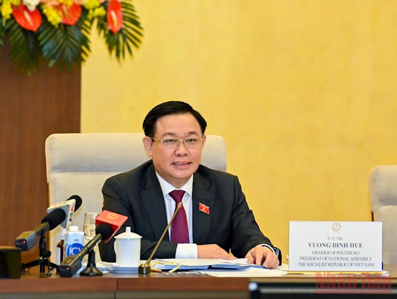 Chủ tịch Quốc hội Vương Đình Huệ phát biểu ý kiến tại hội nghị. (Ảnh: Duy Linh)