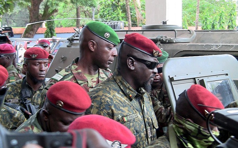 Chỉ huy đảo chính ở Guinea tuyên thệ nhậm chức tổng thống lâm thời