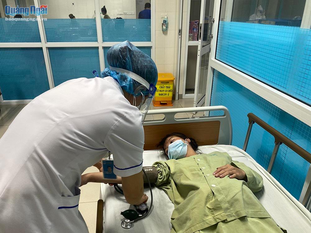 Sản phụ được chăm sóc tại Bệnh viện Sản- Nhi Quảng Ngãi