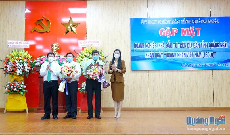 Gặp mặt doanh nghiệp, nhà đầu tư nhân ngày Doanh nhân Việt Nam