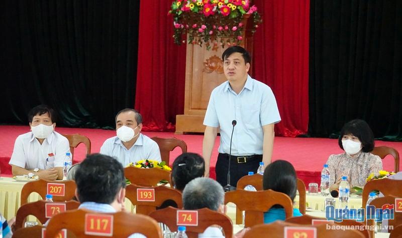 Phó Chủ tịch UBND TP.Hồ Chí Minh Lê Hòa Bình phát biểu tại buổi trao tặng quà