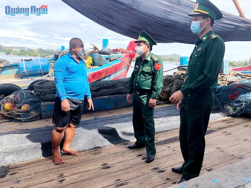Bộ đội Biên phòng tỉnh: Đẩy mạnh tuyên truyền pháp luật cho ngư dân