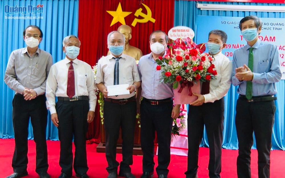 Tọa đàm nhân kỷ niệm 39 năm ngày Nhà giáo Việt Nam