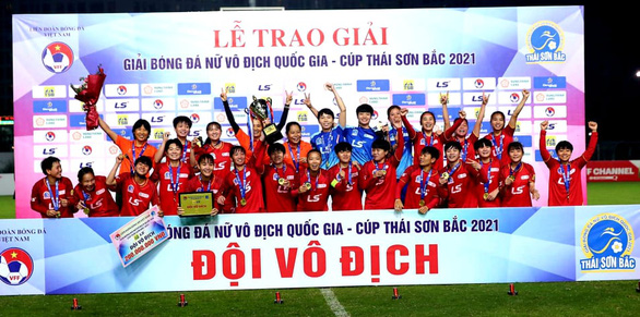Đánh bại Hà Nội, CLB TP.HCM bảo vệ thành công chức vô địch bóng đá nữ quốc gia 2021 - Ảnh: MINH ĐỨC