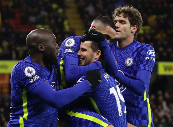 Niềm vui của các cầu thủ Chelsea sau khi đá bại Watford 2-1 - Ảnh: REUTERS