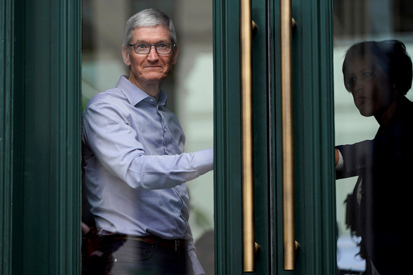 Giám đốc điều hành Tim Cook, người tiếp quản Apple sau khi Steve Jobs từ chức năm 2011, có công lớn trong việc lãnh đạo Apple thành công ty có giá trị nhất thế giới - Ảnh: REUTERS