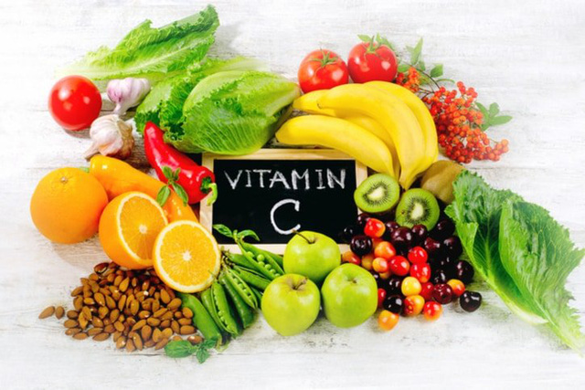 Dùng quá liều vitamin C gây những tác dụng phụ gì?
