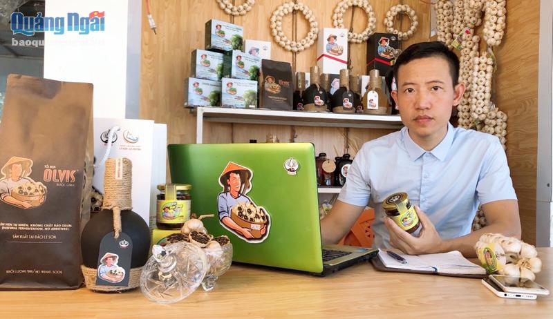 Anh Ngô Hoài Phương, ở thôn Tây An Vĩnh (Lý Sơn), đã đăng ký nhãn hiệu sản phẩm và tăng cường quảng bá đến người tiêu dùng.