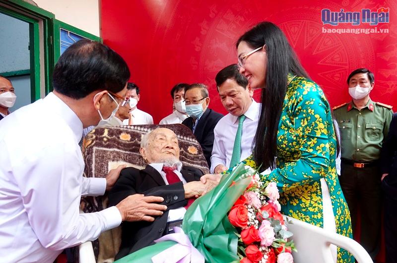 Tổ chức Lễ mừng thượng thượng thọ 100 tuổi cho đồng chí Phạm Thanh Biền