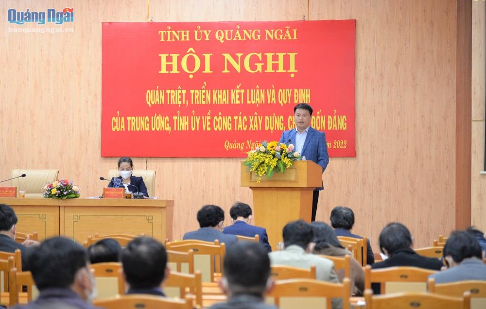 Quang cảnh Hội nghị học tập, quán triệt, triển khai thực hiện các văn bản của Trung ương, của tỉnh về xây dựng, chỉnh đốn Đảng và hệ thống chính trị.