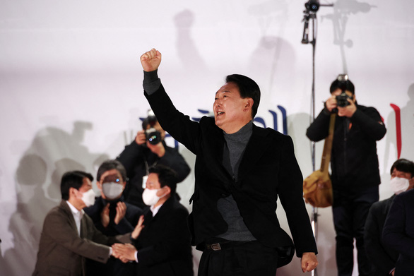 Người dân Hàn Quốc bắt đầu đi bầu tổng thống