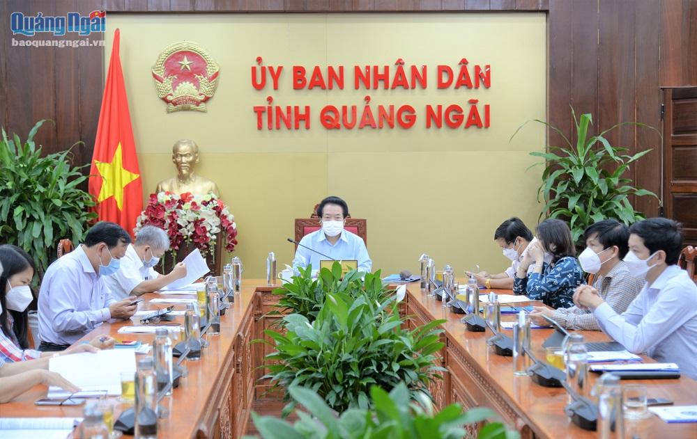 Quang cảnh hội nghị trực tuyến về công tác thống kê nhà nước ở điểm cầu Quảng Ngãi.