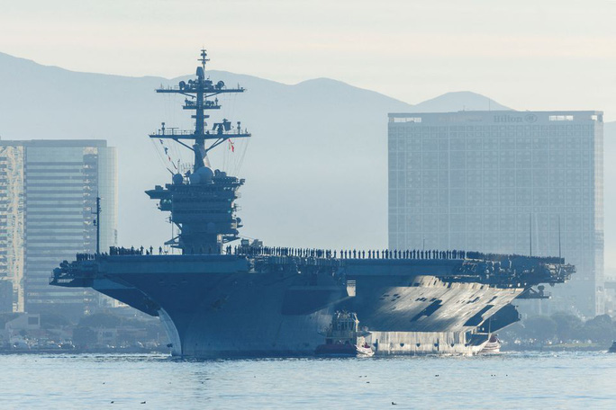 Tàu sân bay USS Abraham Lincoln của hải quân Mỹ. Ảnh: Reuters