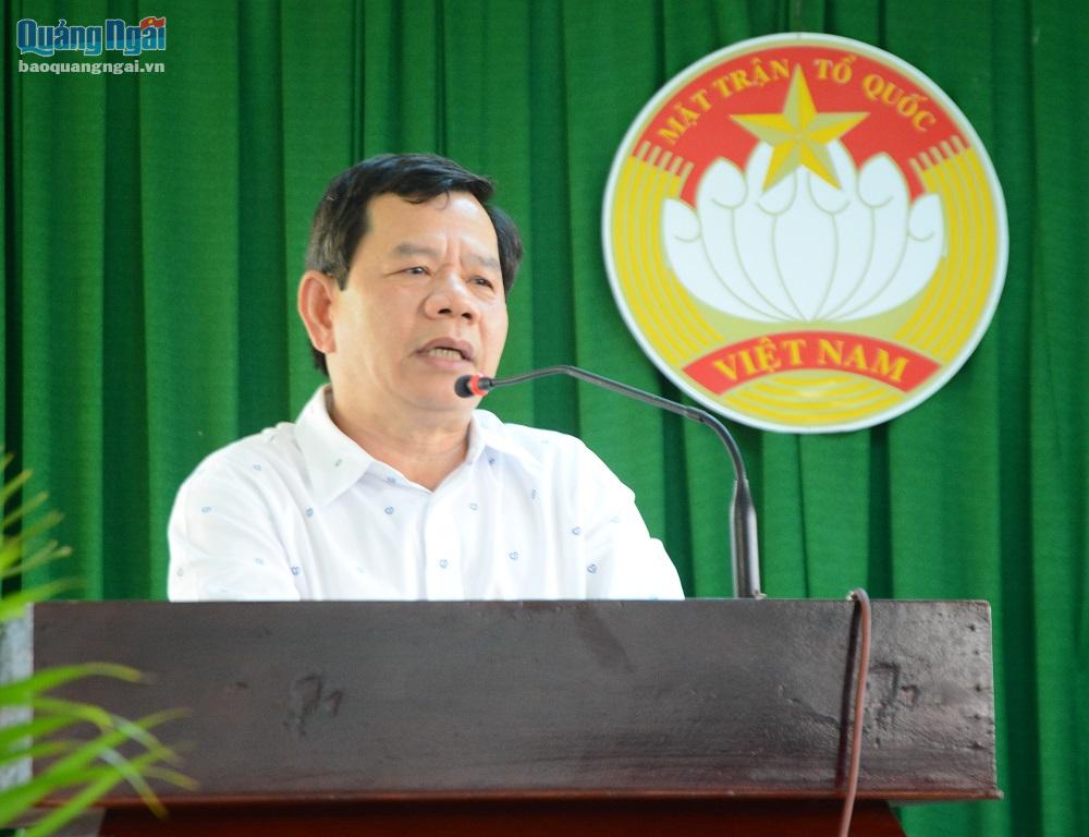 Chủ tịch UBND tỉnh Đặng Văn Minh trả lời kiến nghị của cử tri.