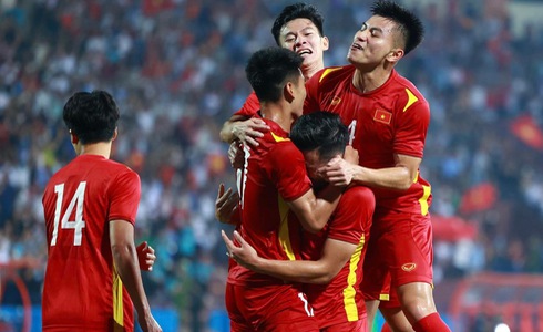 Niềm vui của các cầu thủ U23 Việt Nam sau khi ghi bàn. Ảnh: TTO