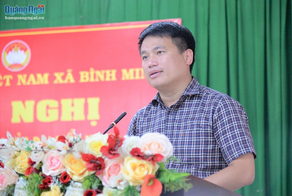 Phó Bí thư Thường trực Tỉnh ủy Đặng Ngọc Huy phát biểu tại buổi tiếp xúc cử tri.