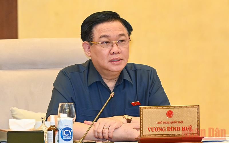 Chủ tịch Quốc hội Vương Đình Huệ phát biểu ý kiến tại phiên họp. (Ảnh: DUY LINH)