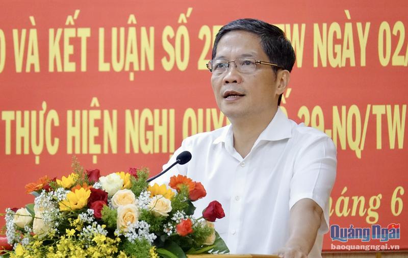 Ủy viên Bộ Chính trị, Trưởng Ban Kinh tế Trung ương,  Trưởng Ban Chỉ đạo xây dựng Đề án Tổng kết Nghị quyết số 39 Trần Tuấn Anh phát biểu kết luận hội nghị.