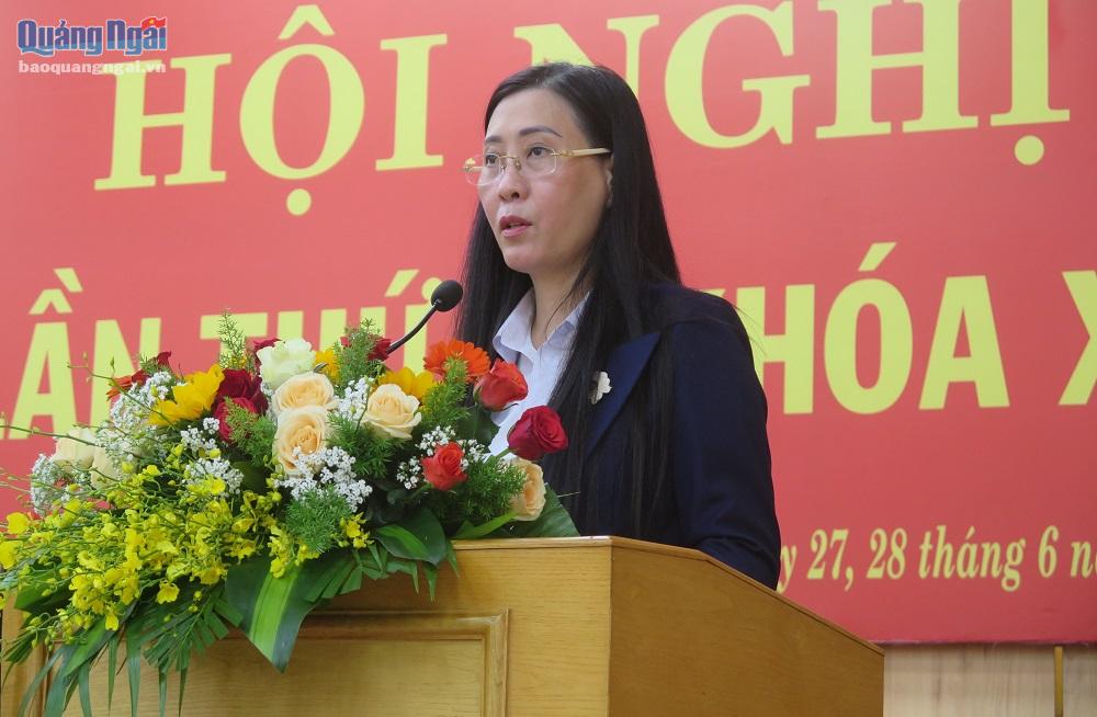Bí thư Tỉnh ủy, Chủ tịch HĐND tỉnh Bùi Thị Quỳnh Vân phát biểu kết luận hội nghị.