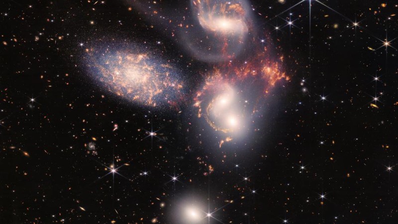 Loạt ảnh đầu tiên từ kính thiên văn vũ trụ mạnh nhất lịch sử