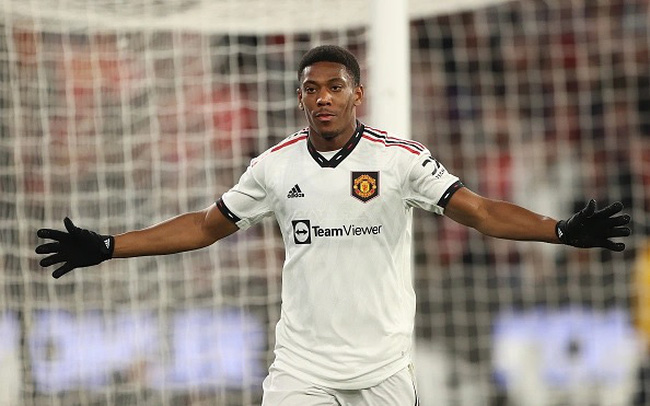 Martial lập công, Manchester United thắng dễ Crystal Palace