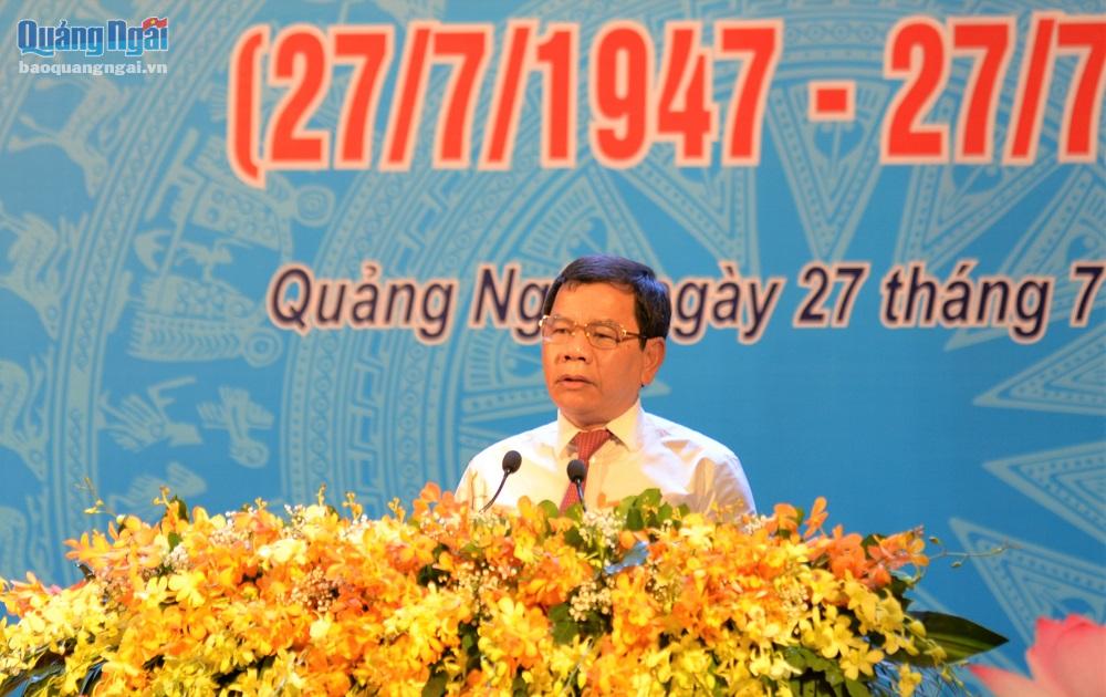 Chủ tịch UBND tỉnh Đặng Văn Minh phát biểu tại lễ kỷ niệm.