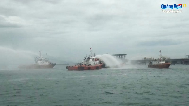 Video: Hợp luyện diễn tập ứng phó sự cố tràn dầu trên biển